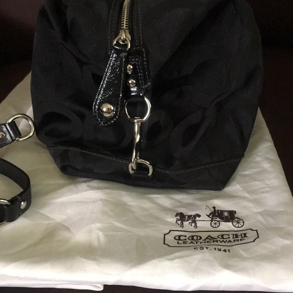 Coach satchel like new condition - Picture 8 of 8